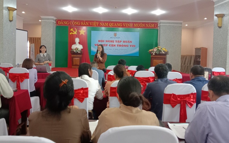 Chính phủ thống nhất nội dung dự án Luật Tiếp cận thông tin (sửa đổi)- Ảnh 5. Bộ Tư pháp tổ chức hội nghị tập huấn về tiếp cận thông tin cho một số đơn vị cấp xã tại Bắc Kạn