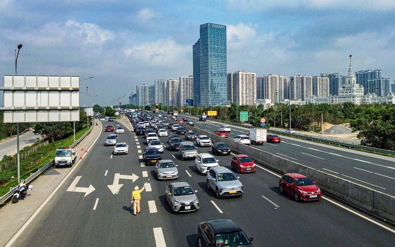 Ngày đầu tiên nghỉ Tết: Tai nạn giao thông giảm cả 3 tiêu chí