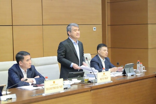 Xác lập, bảo đảm thể chế phát triển đặc biệt, vượt trội, đủ năng lực của Thủ đô