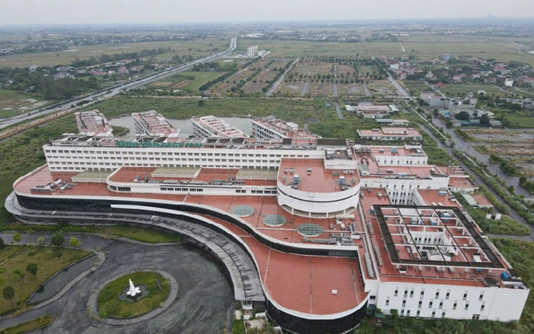 VKSND Tối cao phê chuẩn khởi tố 74 bị can làm sai lệch chỉ số quan trắc môi trường- Ảnh 4. VKSND Tối cao khởi tố bị can liên quan đến dự án BV Bạch Mai và Việt Đức CS2