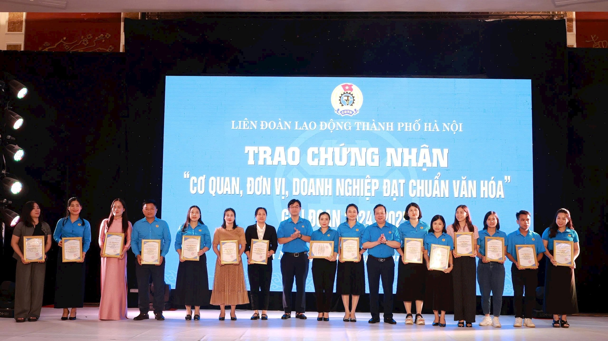 Các cấp Công đoàn Thủ đô vượt nhiều chỉ tiêu trong Tháng Công nhân 2026