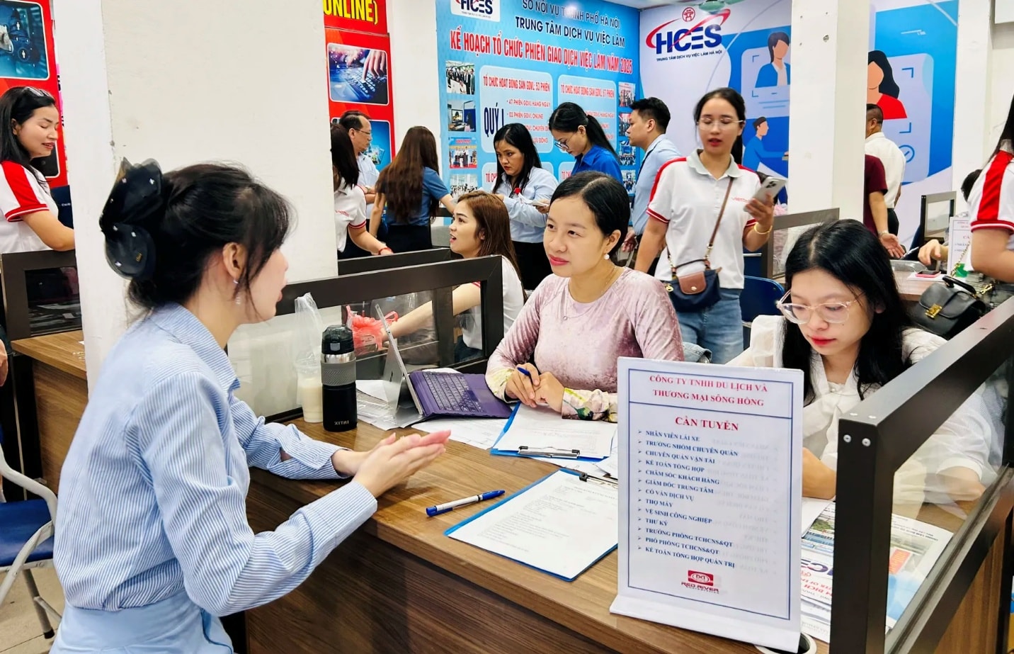 Mở rộng bảo hiểm thất nghiệp, tăng độ bao phủ an sinh xã hội