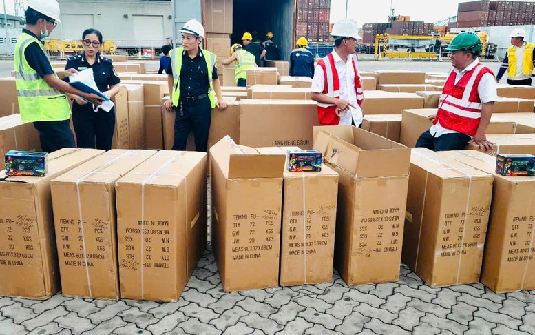 Hải quan phát hiện nhiều sản phẩm giả thương hiệu quốc tế