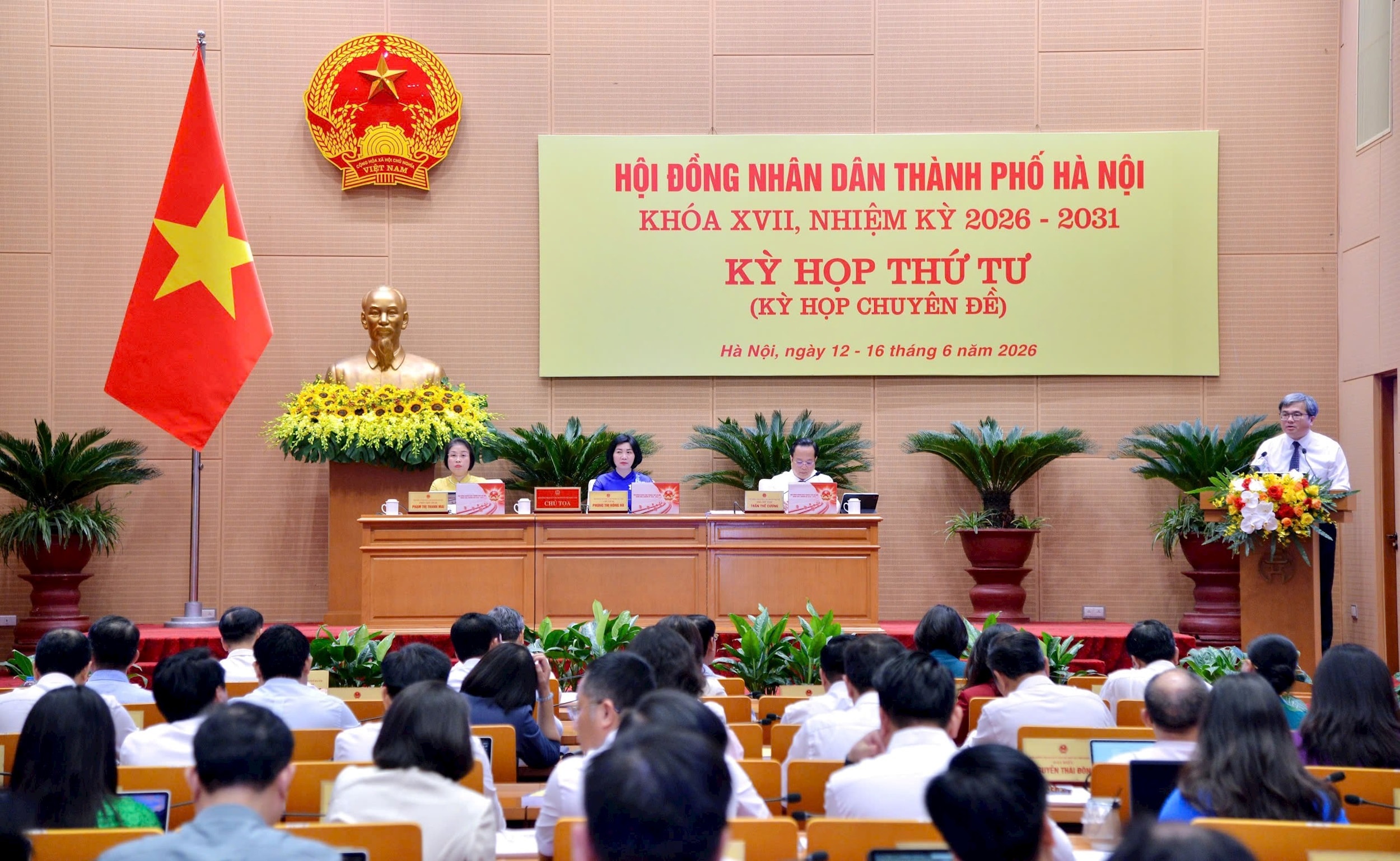 Hà Nội ban hành chính sách thu nhập tăng thêm mới