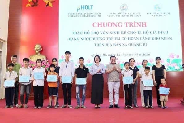 Nhịp cầu nhân ái nâng bước những mảnh đời yếu thế
