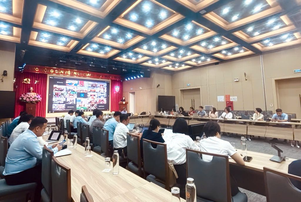 Đẩy mạnh chuyển đổi số ngành Tư pháp: Khẩn trương hoàn thành cơ sở dữ liệu công chứng tập trung và triển khai công chứng điện tử