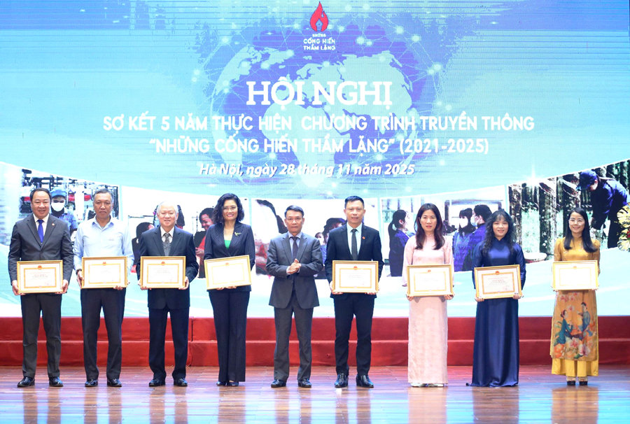 Khởi động Chương trình truyền thông “Những cống hiến thầm lặng” năm 2026: Đồng hành cùng người lao động trước làn sóng AI