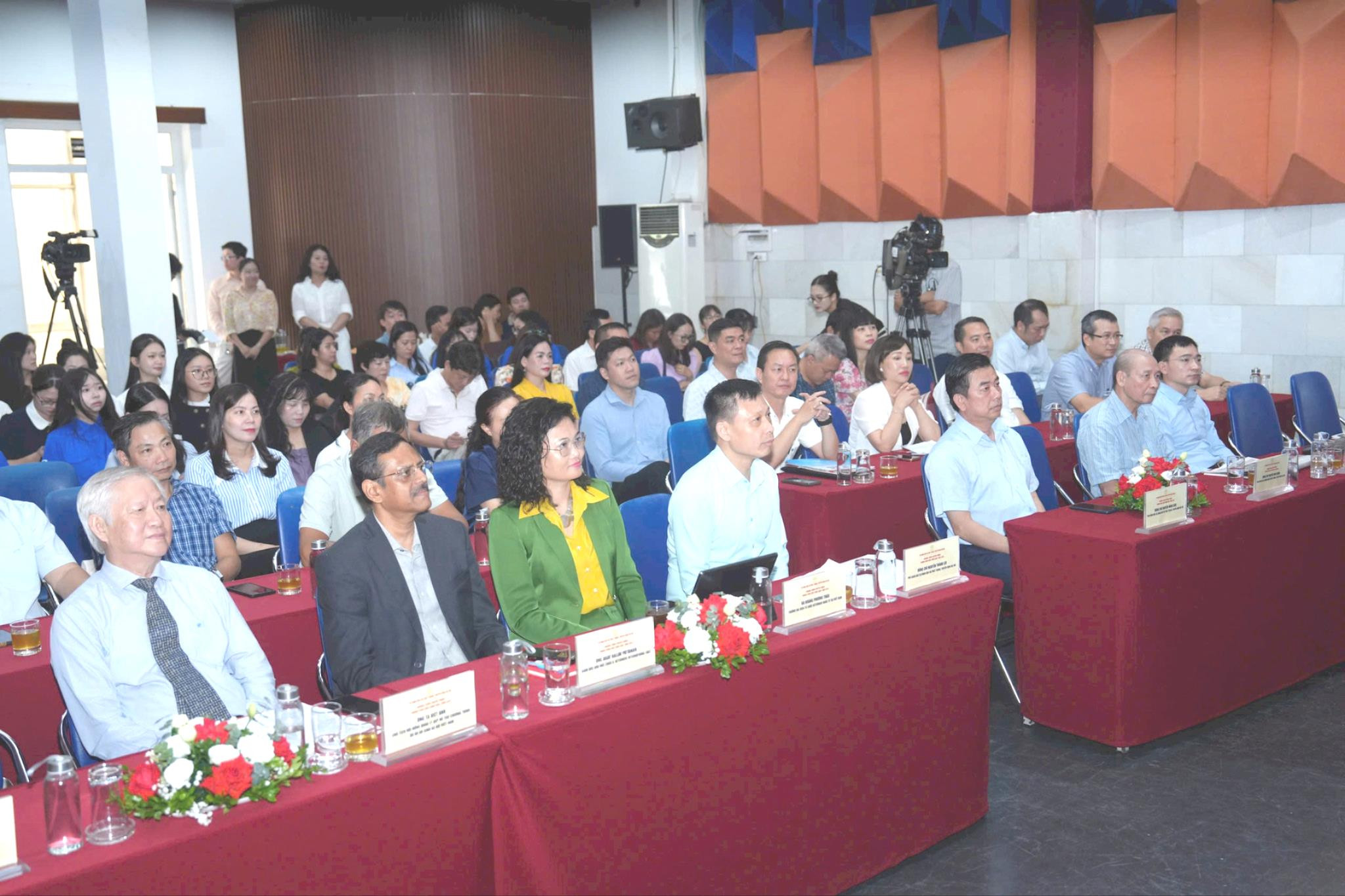 Khởi động Chương trình truyền thông “Những cống hiến thầm lặng” năm 2026