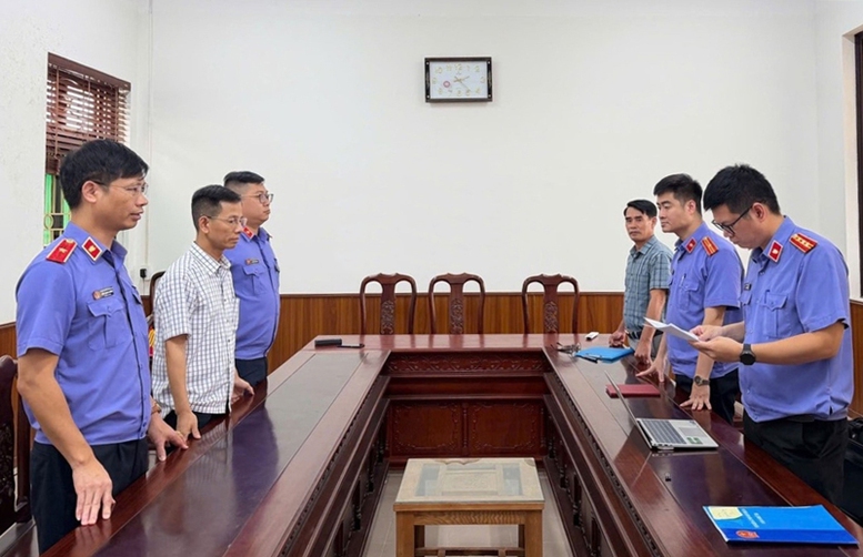 Thiếu trách nhiệm gây hậu quả nghiêm trọng, nguyên Thẩm phán TAND TP. Hà Nội bị khởi tố