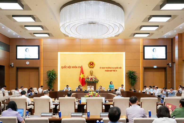 Ủy ban Thường vụ Quốc hội yêu cầu giám sát thực chất chính sách bảo hiểm xã hội