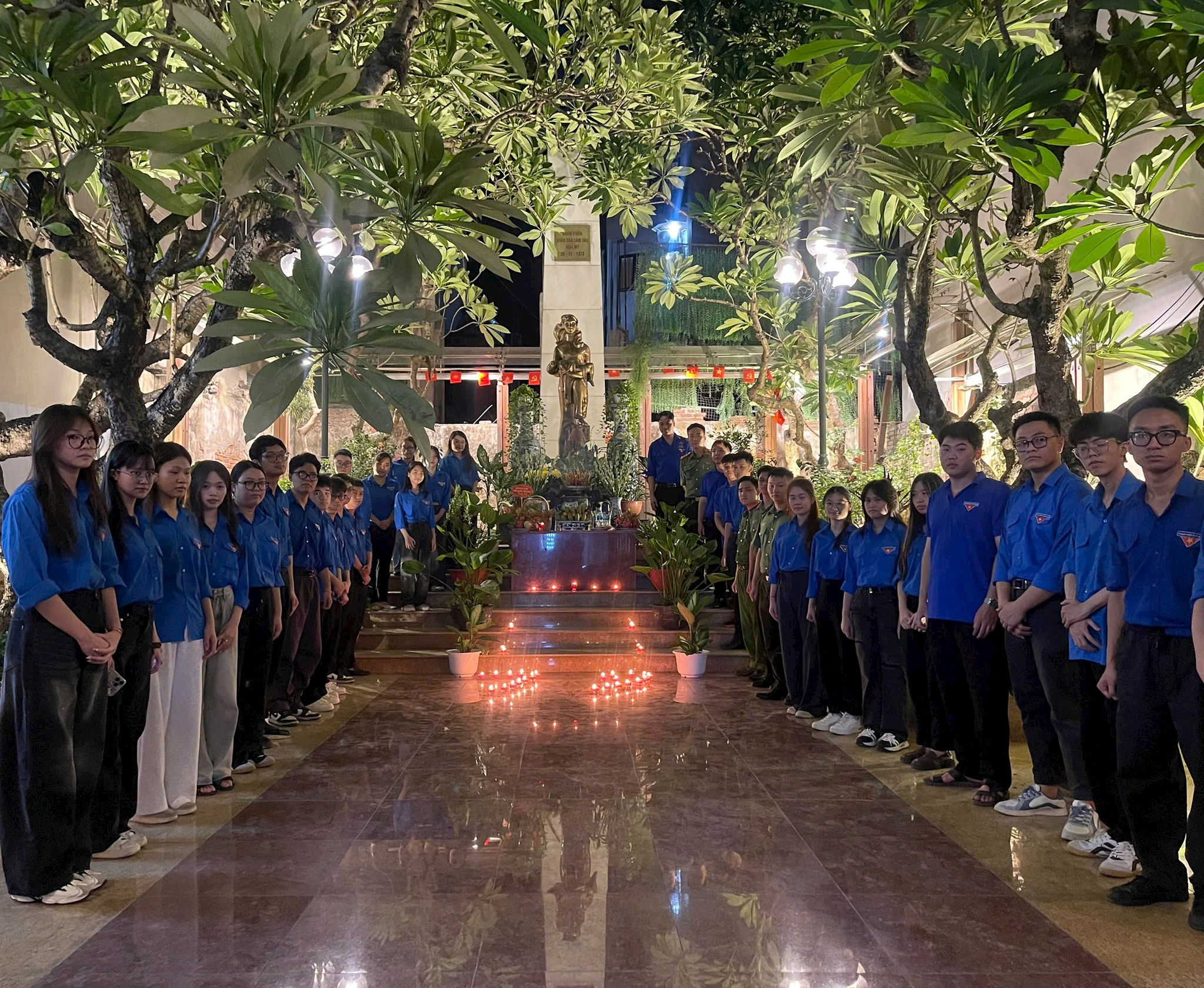 Tuổi trẻ Văn Miếu - Quốc Tử Giám lan tỏa đạo lý "Uống nước nhớ nguồn" bằng những việc làm thiết thực