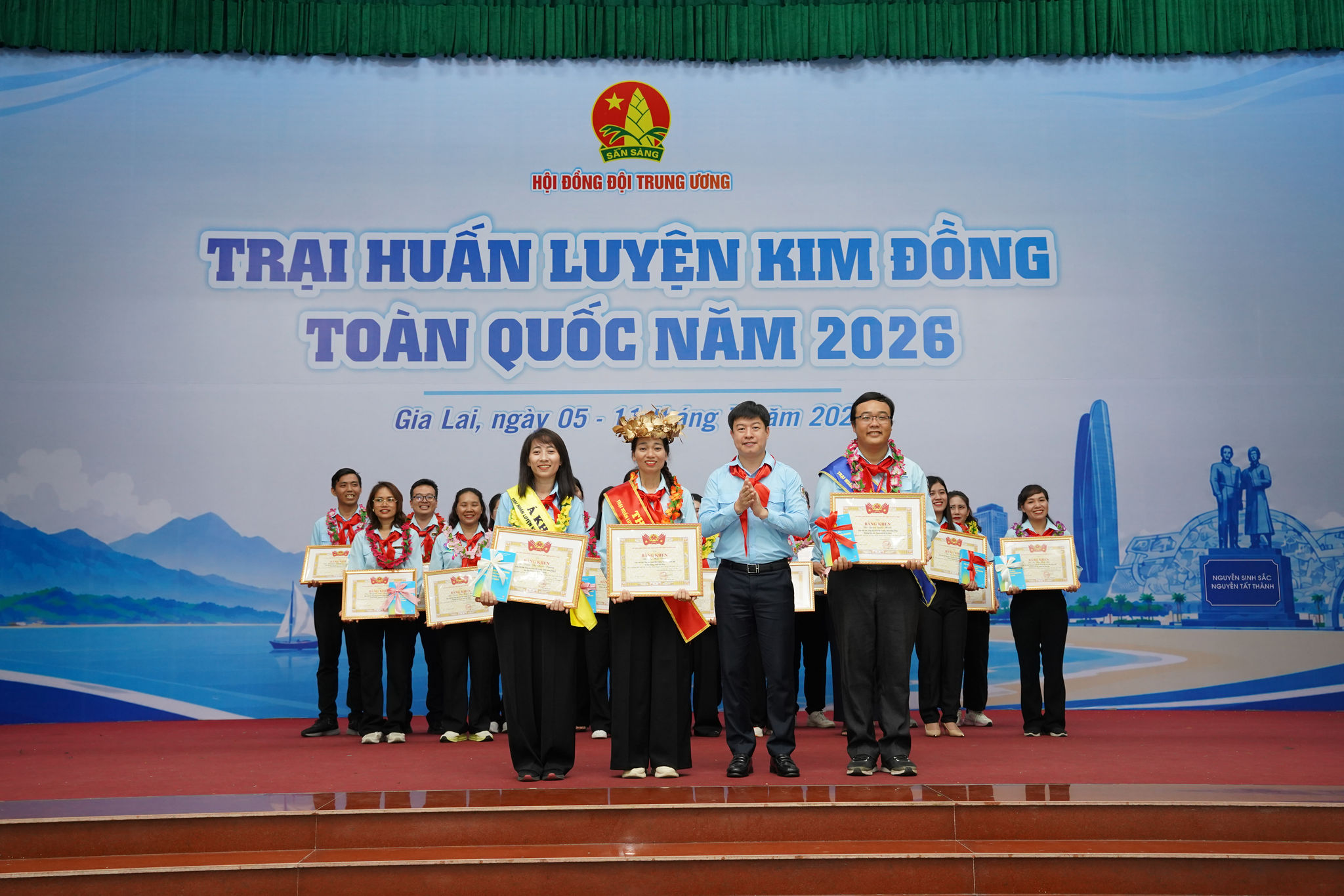 top3.jpg