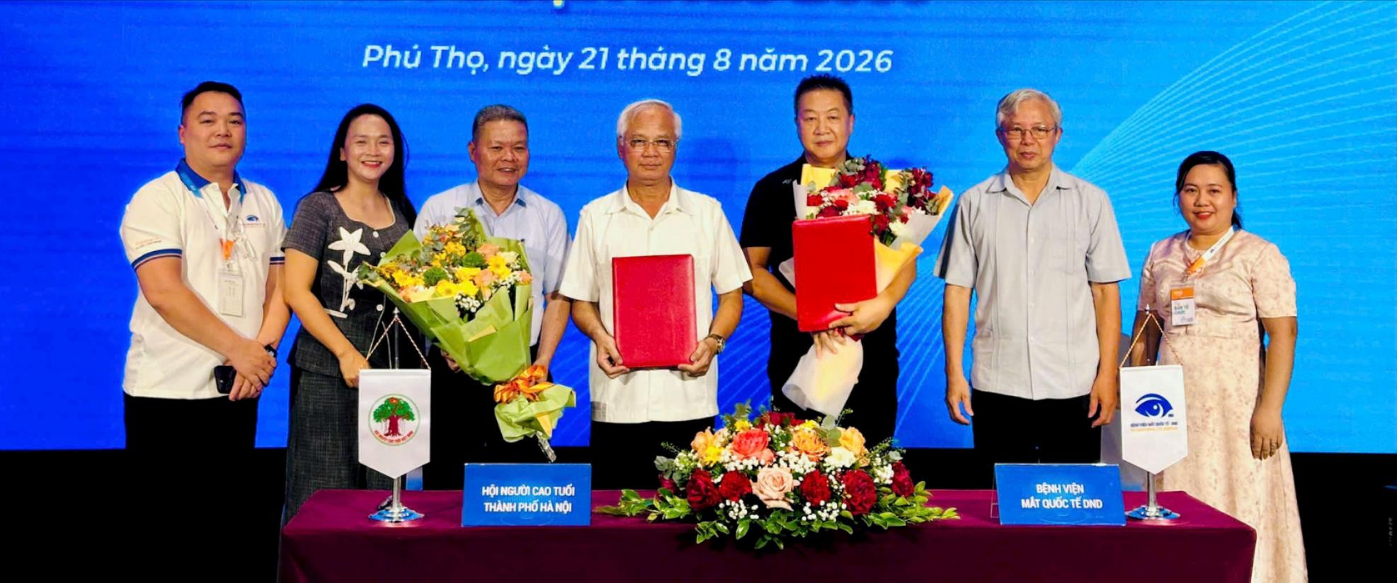 Hà Nội: Lan tỏa chương trình "Mắt sáng cho người cao tuổi"