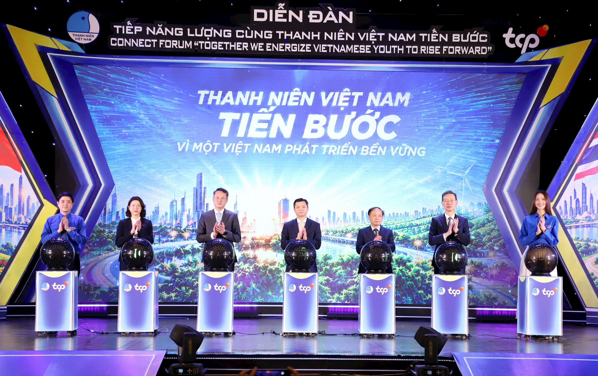 Hơn 150.000 lượt thanh niên công nhân, yếu thế được hỗ trợ và tiếp sức