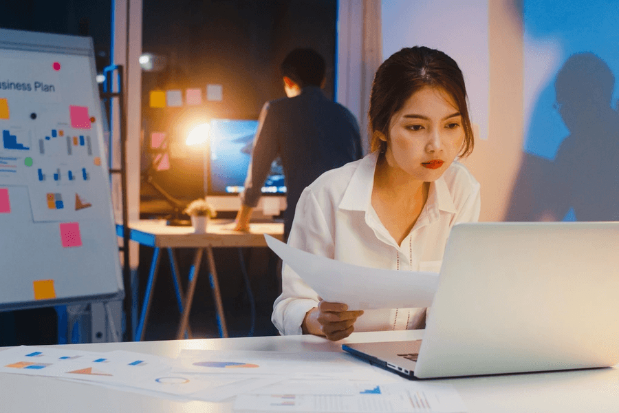 Lao động bị hệ thống AI đánh giá hiệu suất thấp