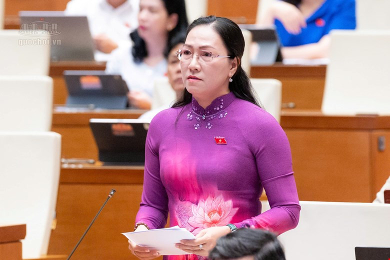 Xây dựng cơ chế đãi ngộ công bằng giữa cán bộ, công chức và viên chức cấp xã