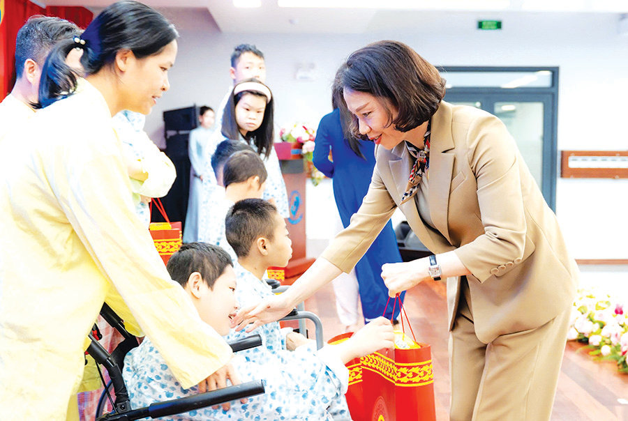 Thêm điểm tựa cho người có công